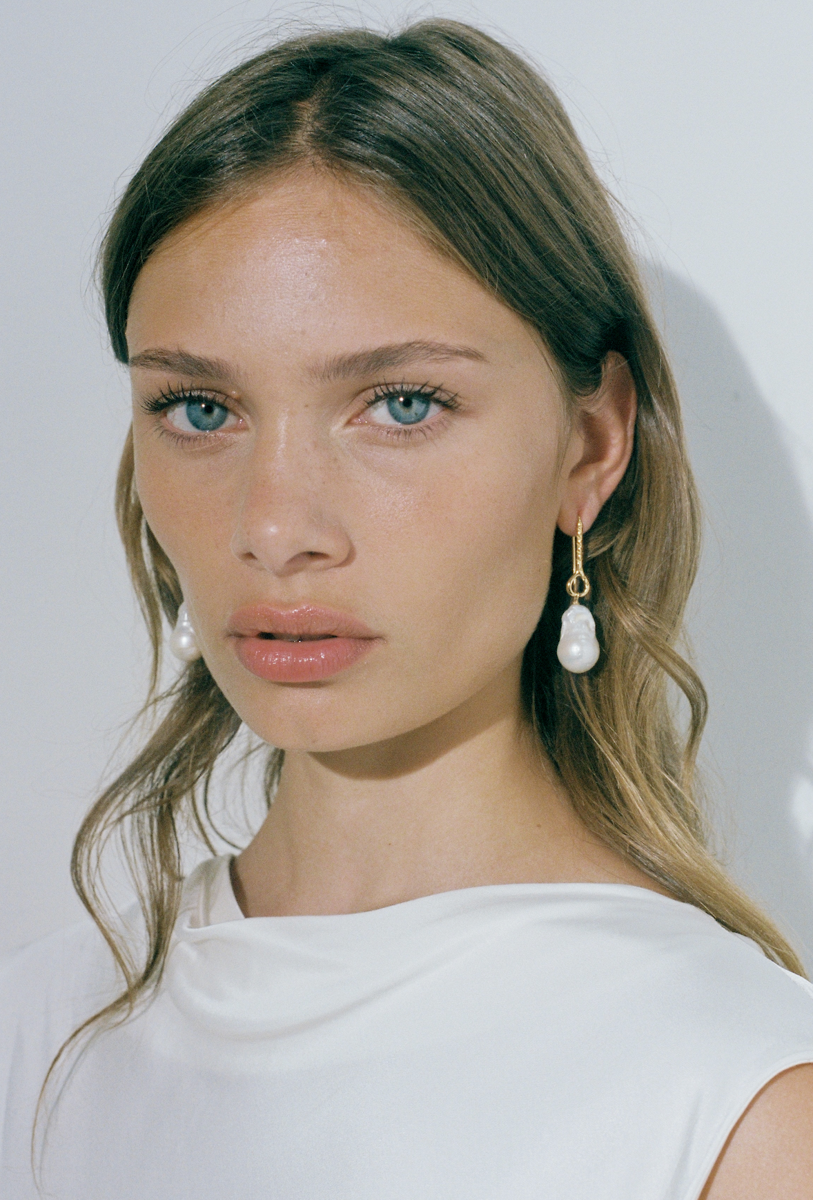 Helena Earrings Pearl